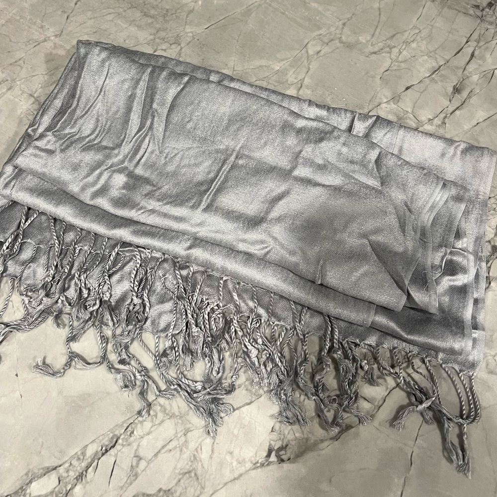 Elegant Silver Scarf with Fringe